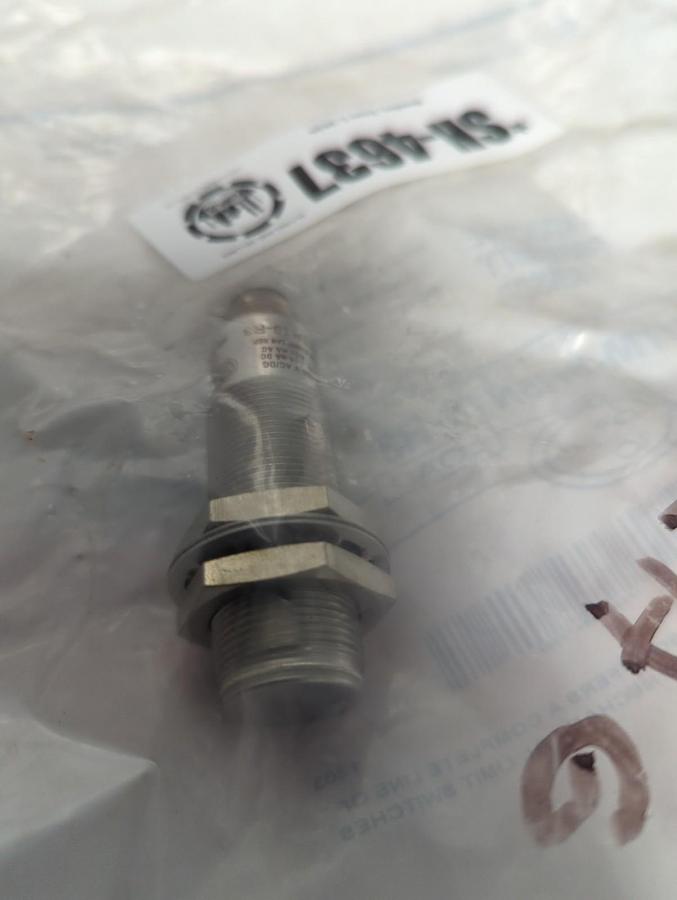 ALLEN BRADLEY,871TM-BH5N18-R3,INDUCTIVE PROXIMITY SWITCH NOS
