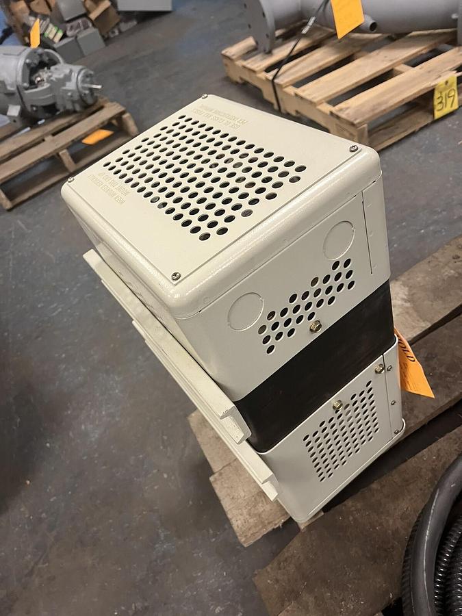 Used SOLA,68-23-230-8,CVS CONSTANT VOLTAGE TRANSFORMER