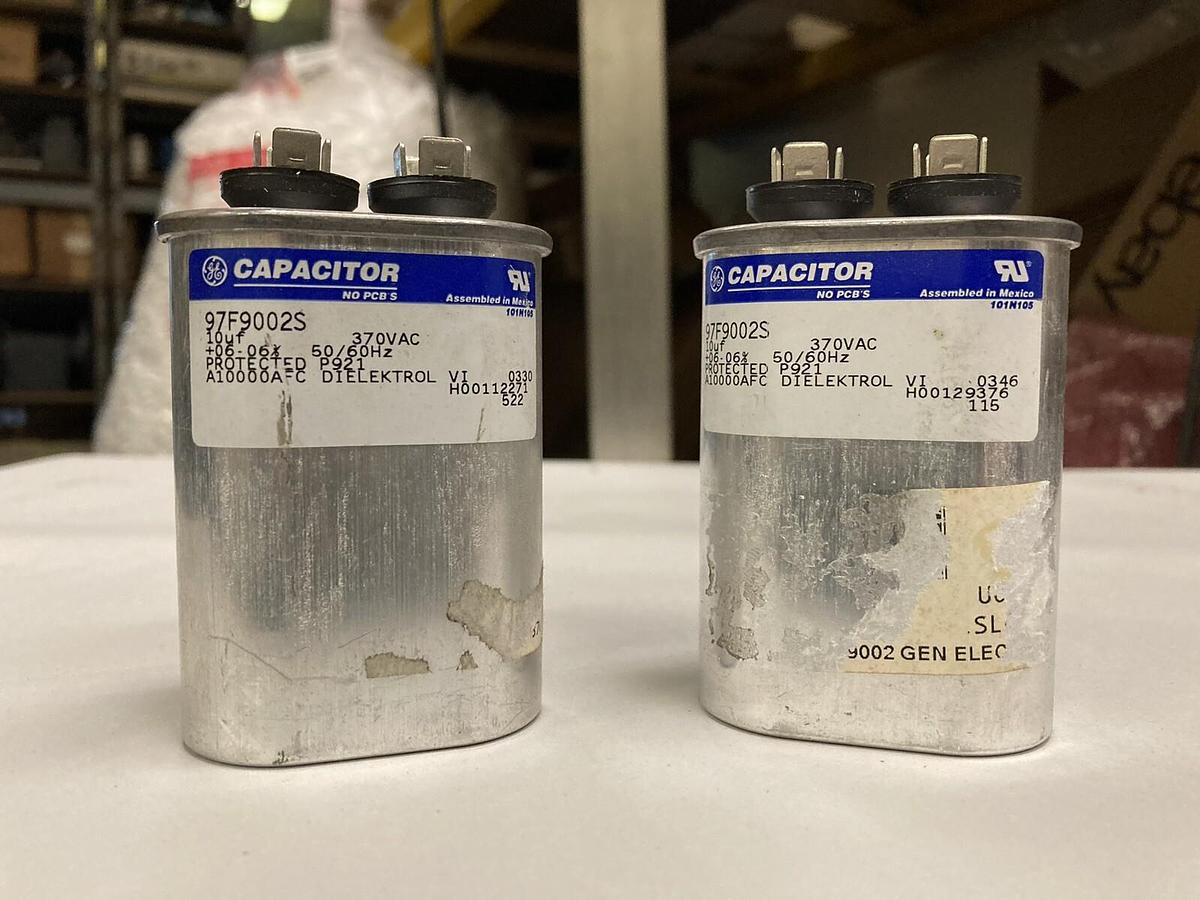 Used GE,97F9002 10uf,Capacitor 370V 50/60Hz LOT OF 2
