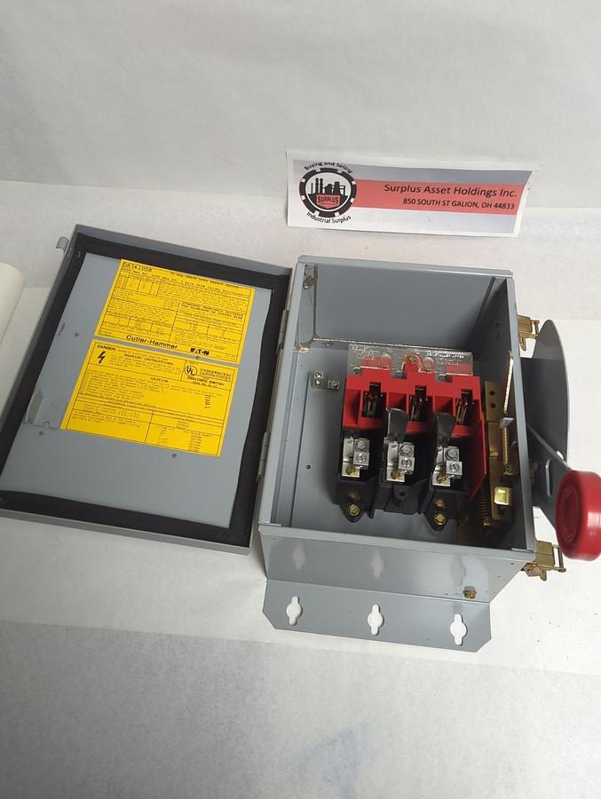 Used CUTLER-HAMMER,DH361UDK,HEAVY DUTY SAFETY SWITCH 30 AMP 3-POLE PRE-OWNED