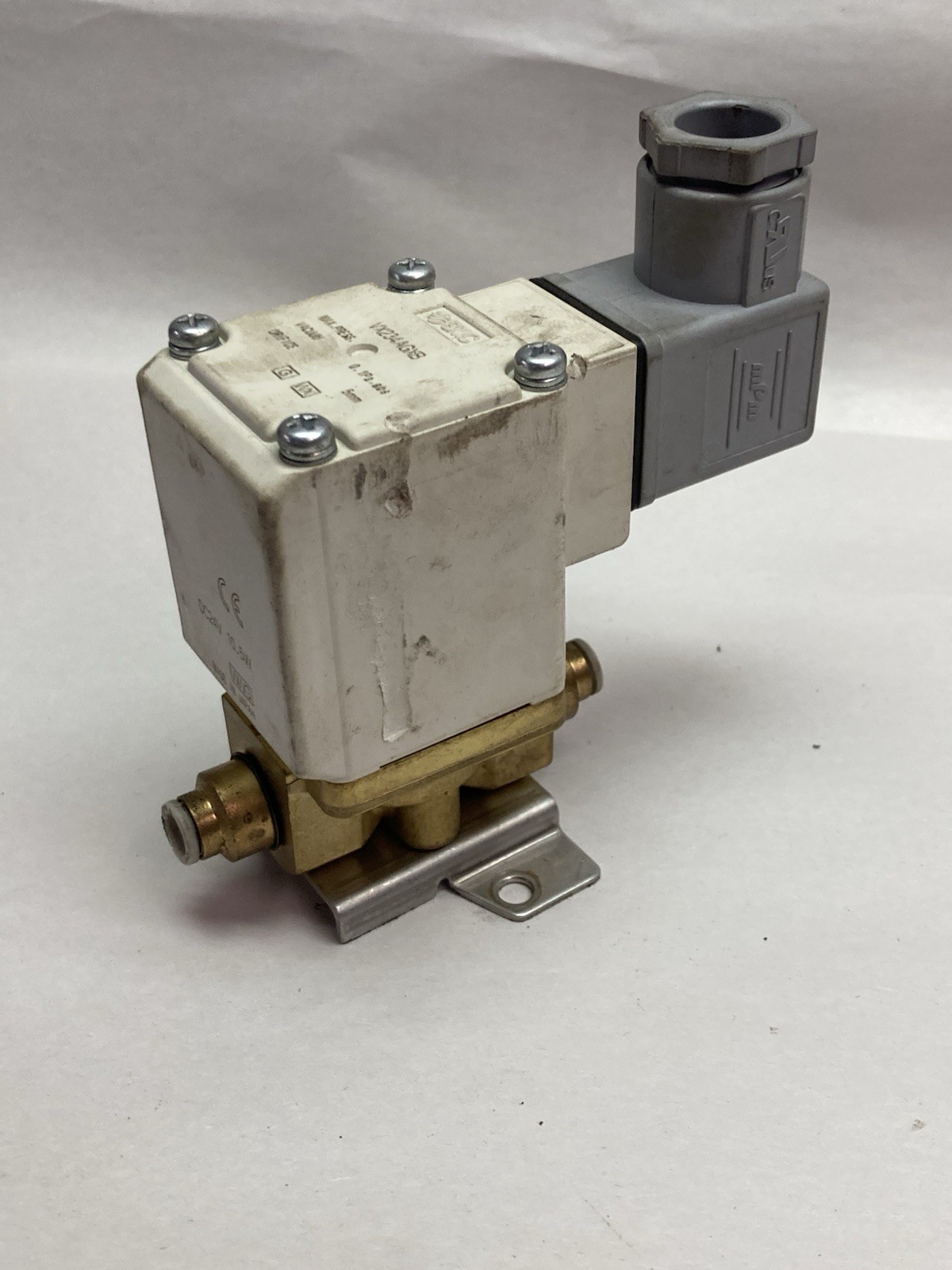 Used SMC,VX234AGXB,Solenoid Valve 24VDC 10.5W 0.1Pa 5mm