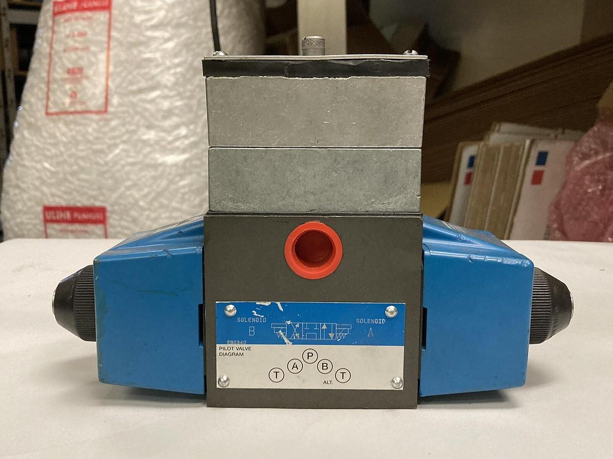 Used Vickers,PBDG4S4L-018C-B-60,Solenoid Valve