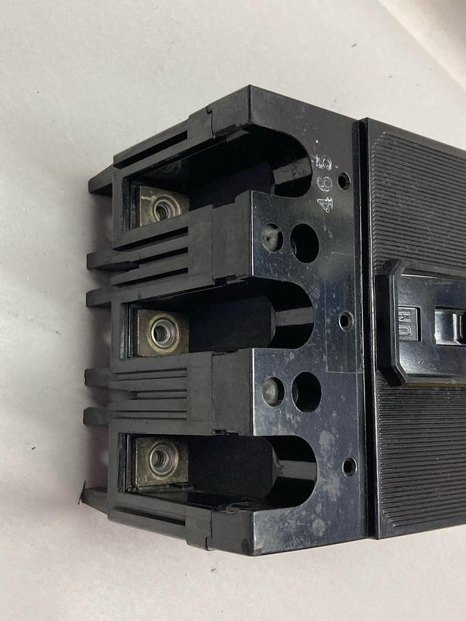 Used ITE,EH3-B030,3-Pole Circuit Breaker 30A 480V
