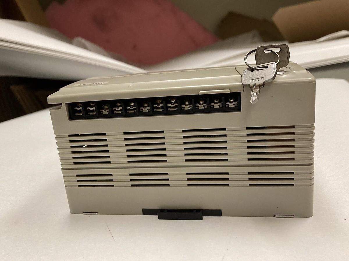 Used Keyence,LK-2111,Laser Controller