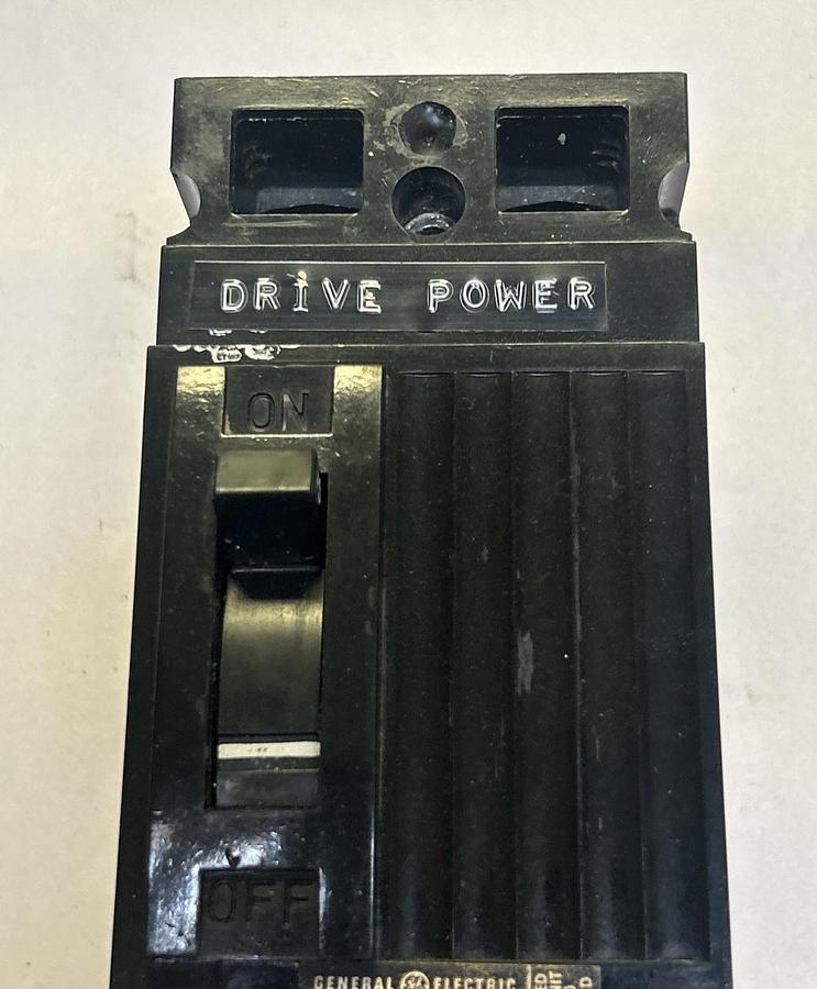 Used GENERAL ELECTRIC,TED124015,CIRCUIT BREAKER 15A 480V 2P