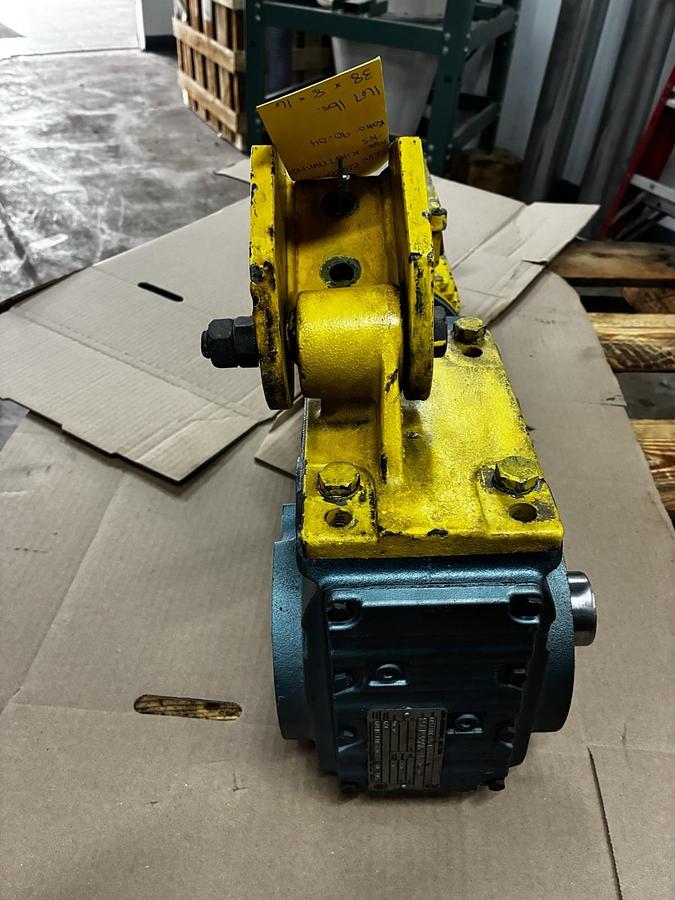 Used SEW EURODRIVE,KH67TAM145-KS,GEAR REDUCER MOTOR 90.04:1 TORQ 6150 IN/LBS