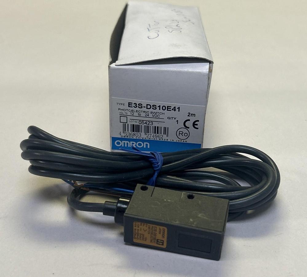 OMRON,E3S-DS10E41,PHOTOELECTRIC SWITCH NOS