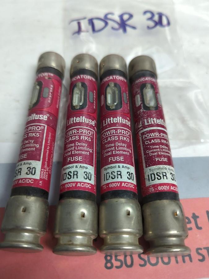 Used LITTELFUSE,IDSR30,INDICATOR 30 AMP FUSE LOT OF 4 PRE-OWNED