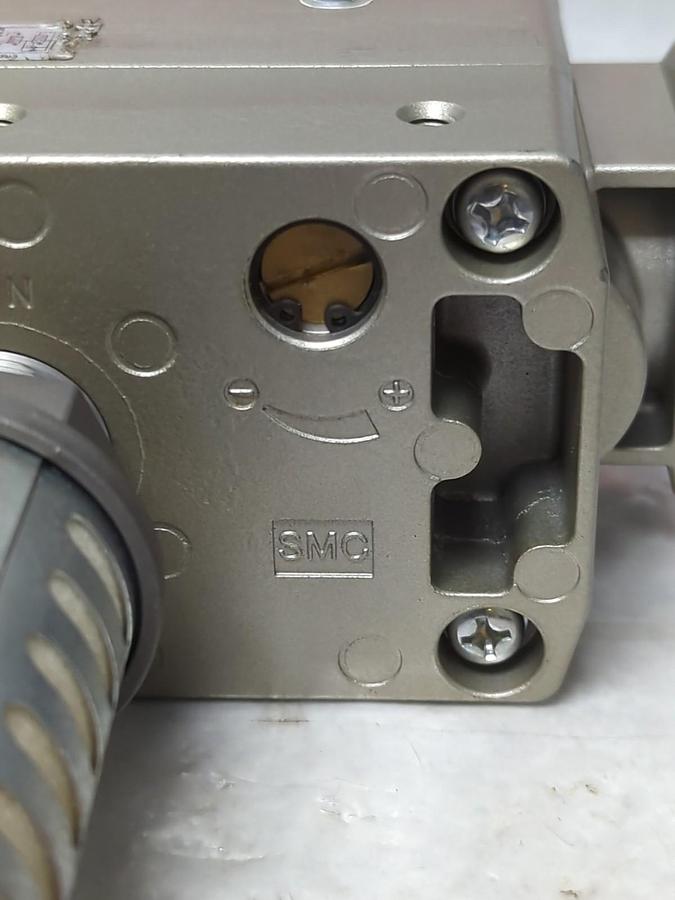 Used SMC,NAV5000-N06-5DZ,PNEUMATIC VALVE WITH SILENCER PRE-OWNED
