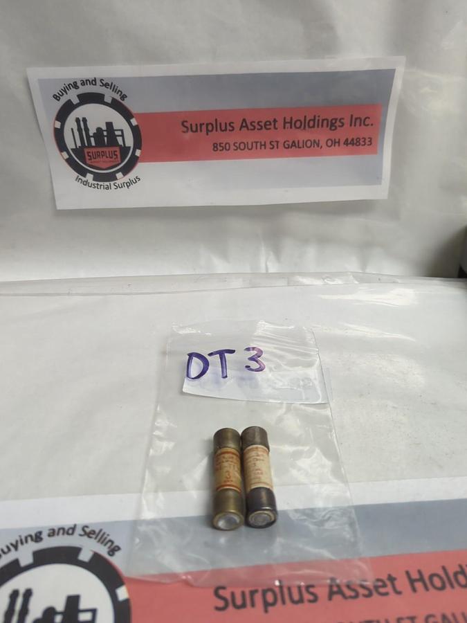 Used GOULD SHAWMUT,OT3,ONE TIME 3 AMP FUSE LOT OF 2 PRE-OWNED