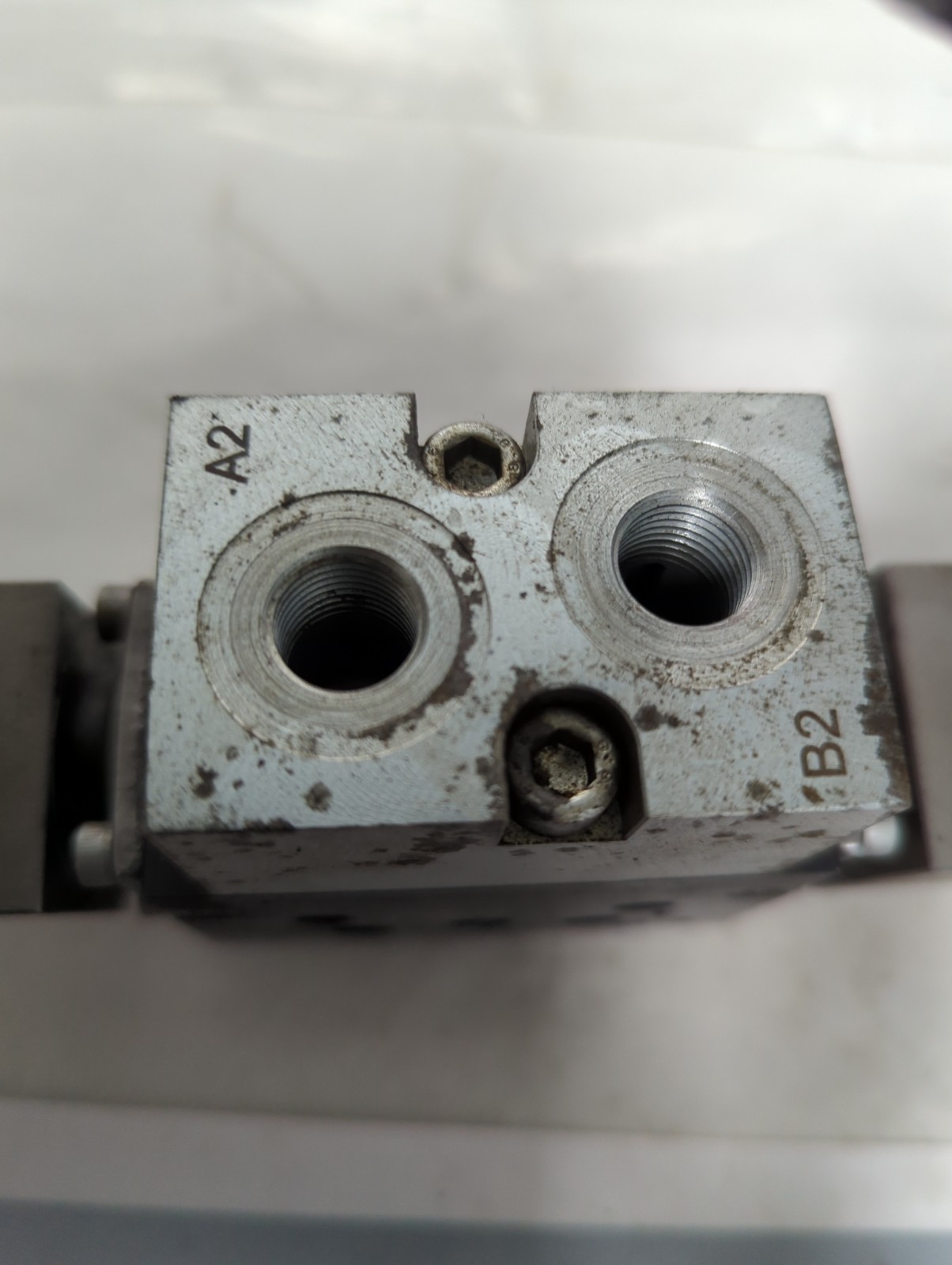 Used SCHIENLE,7329 820,SOLENOID DIRECTIONAL CONTROL VALVE 24VDC PRE-OWNED