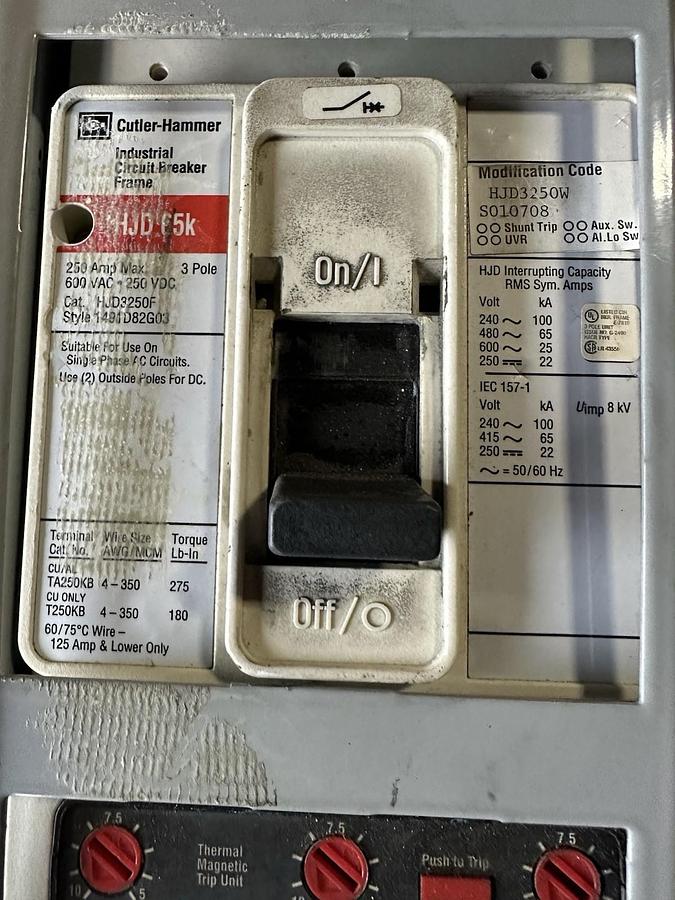 Used Cutler-Hammer,Pow-R-Line C Switchboard 480V Delta 1600 Amp 3 Phase 3 Wire