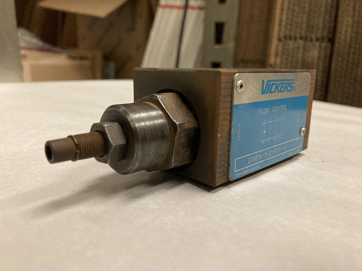 Used Vickers,DGMFN-3-Z-P2W-41,Hydraulic Flow Control Valve
