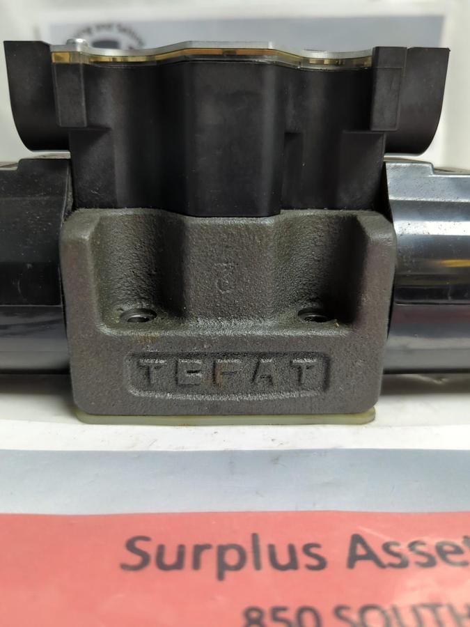 Used YUKEN,DSG-03-3C60-D24-50,DIRECTIONAL HYDRAULIC VALVE PRE-OWNED