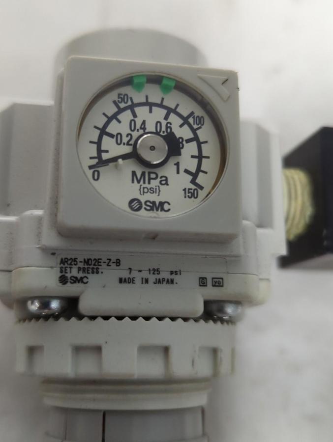 Used SMC,AR25-NO2E-Z-B,AIR PRESSURE REGULATOR ASSEMBLY PRE-OWNED
