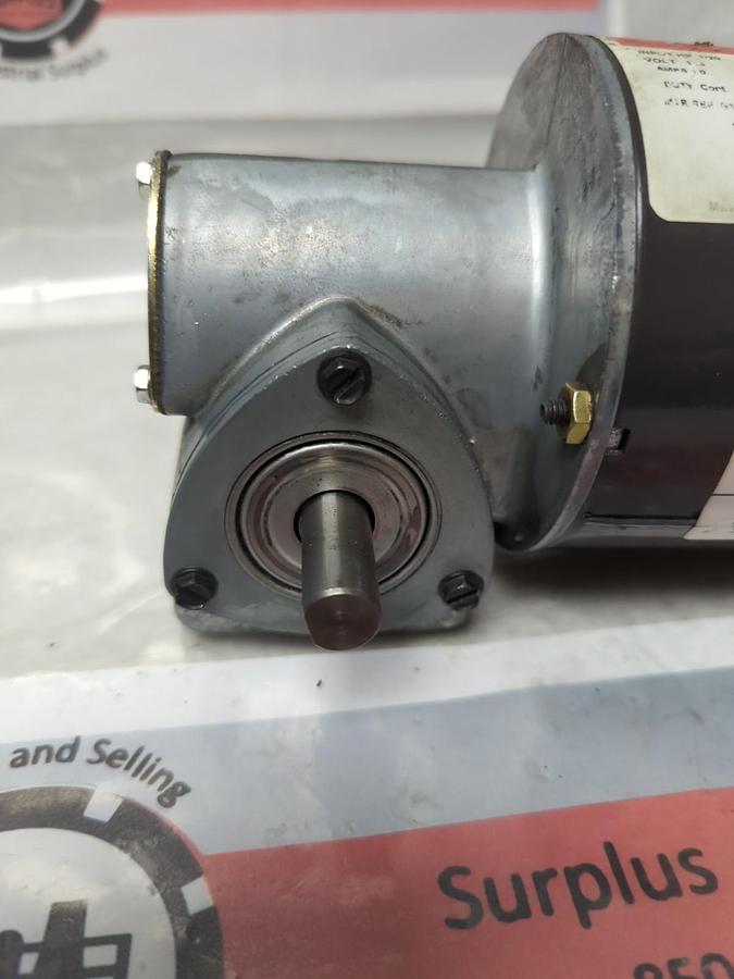 Used DAYTON,1XFY4,RIGHT ANGLE GEAR MOTOR 115V 173 RPM 1 AMP PRE-OWNED