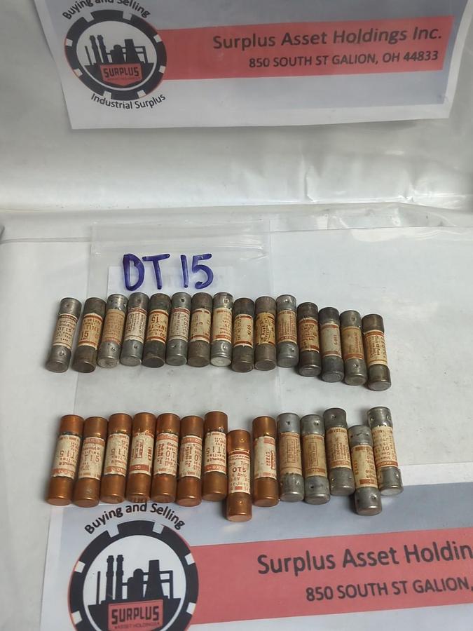 Used GOULD SHAWMUT,OT15,ONE TIME 15 AMP FUSE LOT OF 29 PRE-OWNED