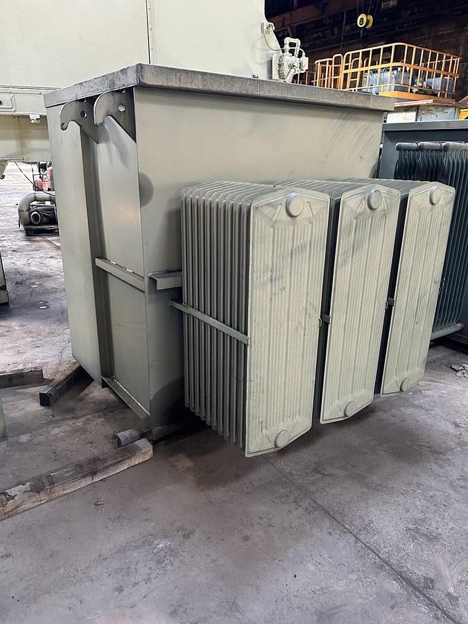 Used McGraw-Edison,Padmount Transformer,750 KVA 12470GRDY/7200-480GRDY/277