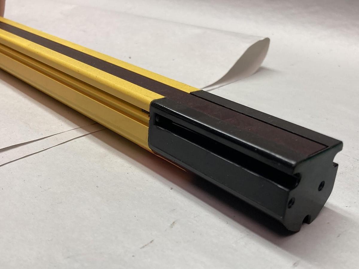 Used Banner EZ-Screen LP,SLPR25-1110P8,Light Curtain Receiver