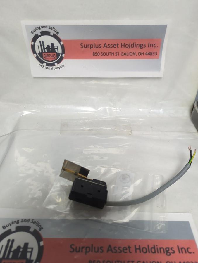 Used HONEYWELL,BZ-2RW855,MICROSWITCH ASSEMBLY 5PA2 PRE-OWNED