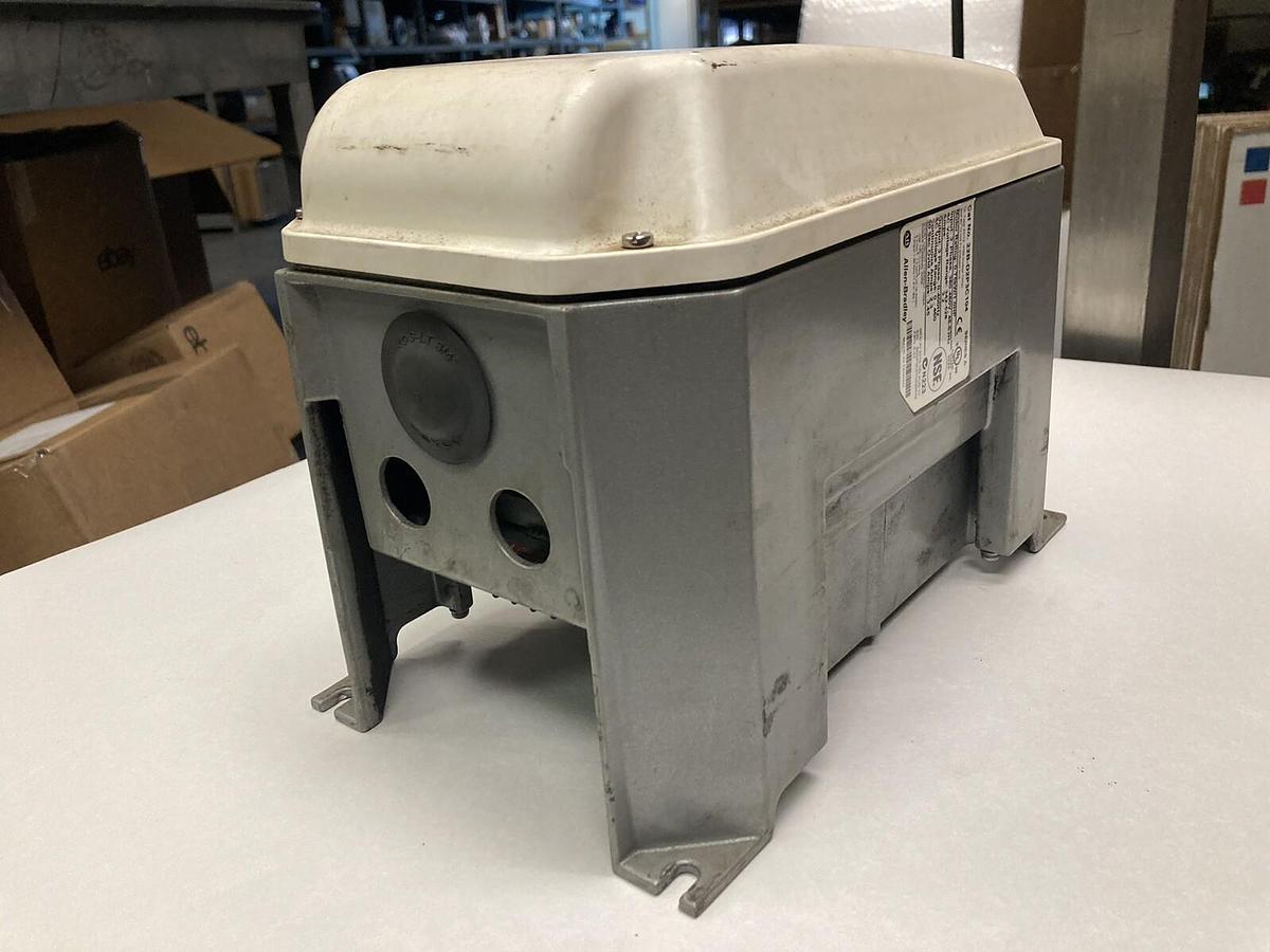 Used Allen Bradley,22B-D2P3C104,VFD Ser A 1 HP Powerflex 40 Ac Drive