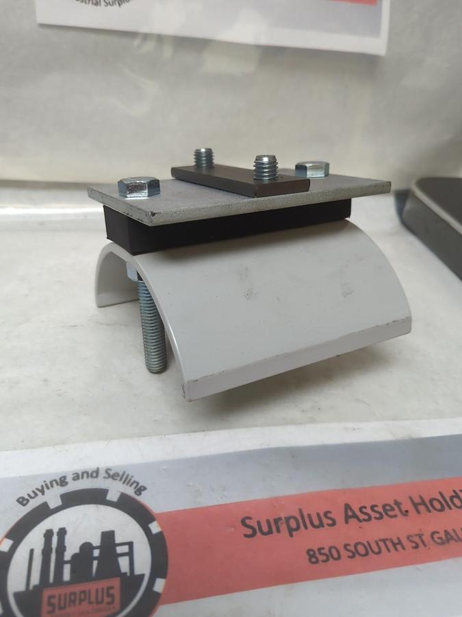 AERO-MOTIVE/MOLEX,5414-2,FESTOON END CLAMP 5400 NOS