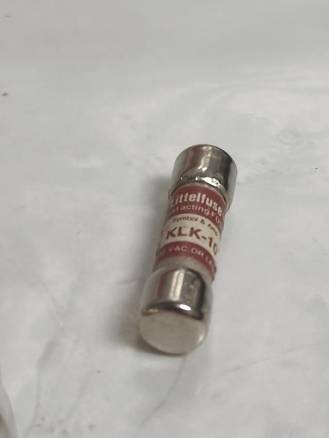 Used LITTELFUSE,KLK-10,FAST-ACTING 10 AMP FUSE LOT OF 100 PRE-OWNED