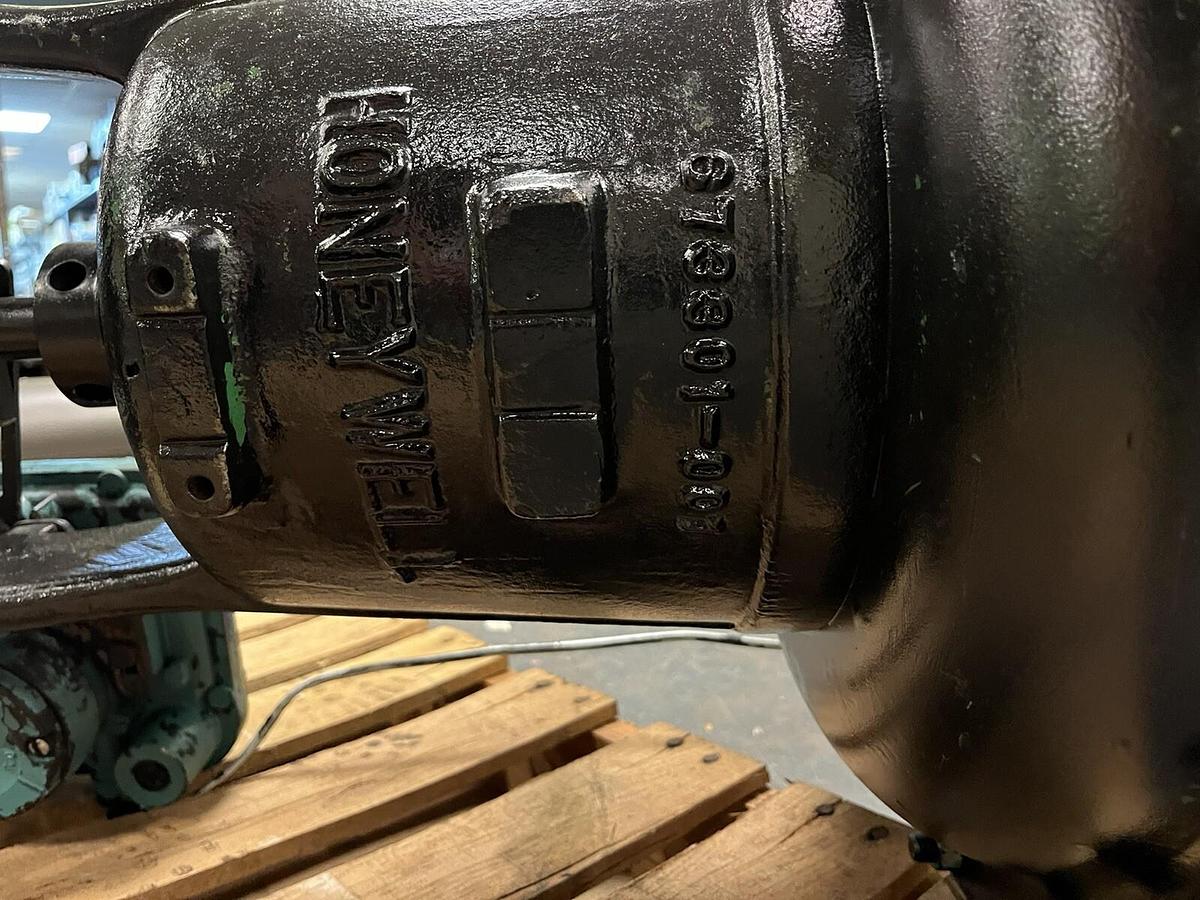 Used HONEYWELL,1201,AIR OPERATED 6" DIAPHRAGM VALVE 250# REFURBISHED