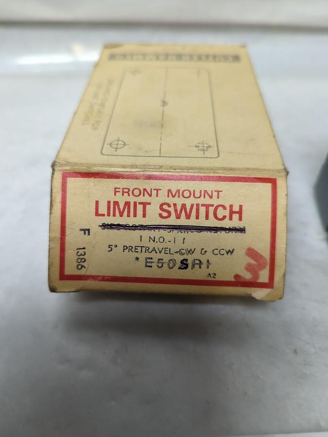 CUTLER HAMMER,E50SA1,LIMIT SWITCH 600 VAC NOS