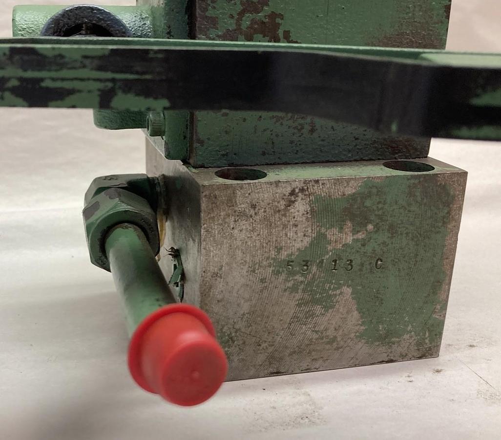 Used D/R Rivett,Model Z-4248,Directional Control Valve 3000psi