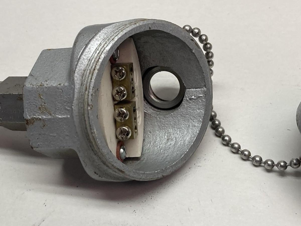Used Noral Immersion Thermocouple Head 7/8 Inch