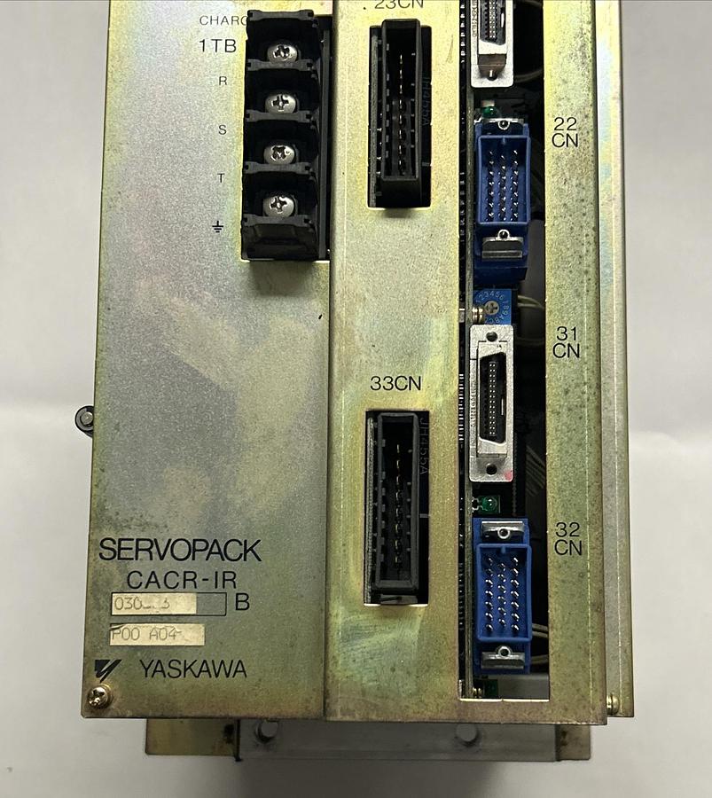 Used YASKAWA,CACR-IR030303B,SERVOPACK