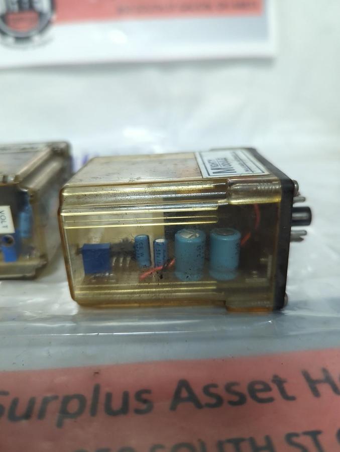 Used WILKERSON,MM9046,RELAY 24VDC LOT OF 2 PRE-OWNED