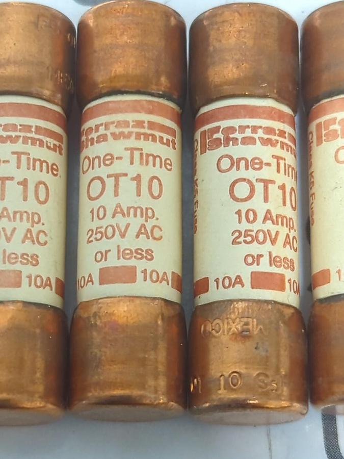 MERSEN FERRAZ SHAWMUT,OT10,ONE TIME 10 AMP FUSES LOT OF 6