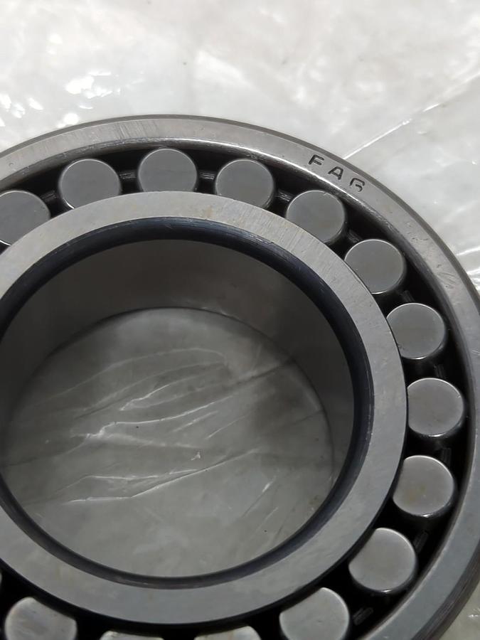 Used FAG,2209K,SPHERICAL BALL BEARING PRE-OWNED