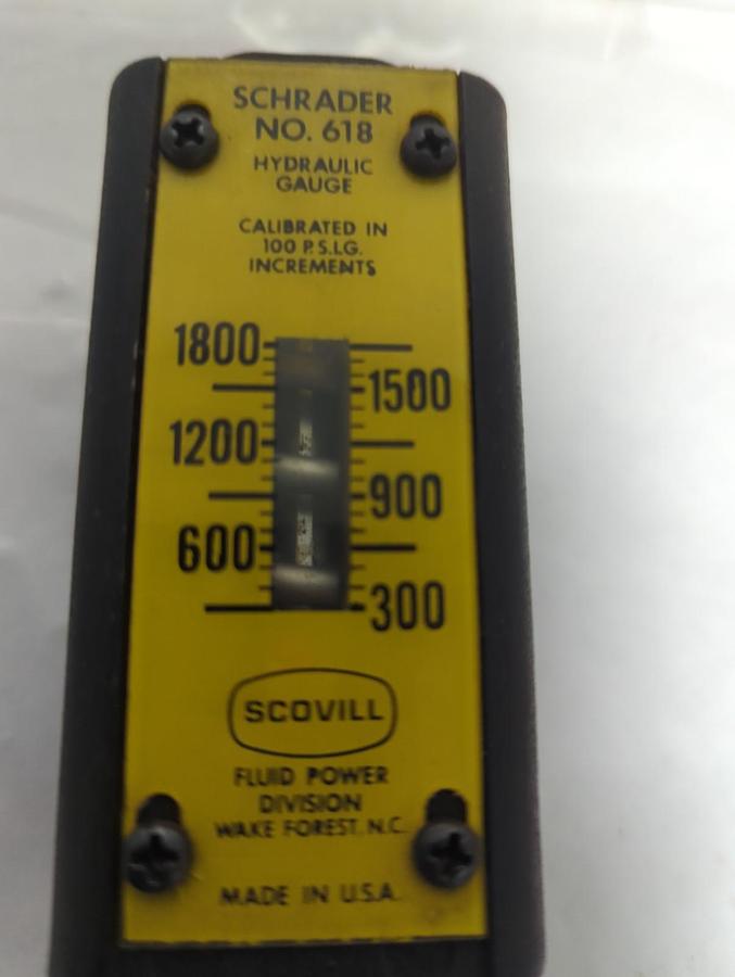 Used SCHRADER,618,HYDRAULIC PRESSURE GAUGE 300-1800 PSI PRE-OWNED