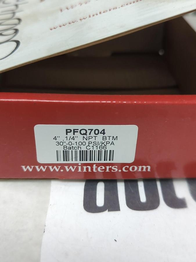 WINTERS,PFQ704,4 IN GAUGE 1/4 IN NPT 30 IN-0-100 PSI/KPA NOS