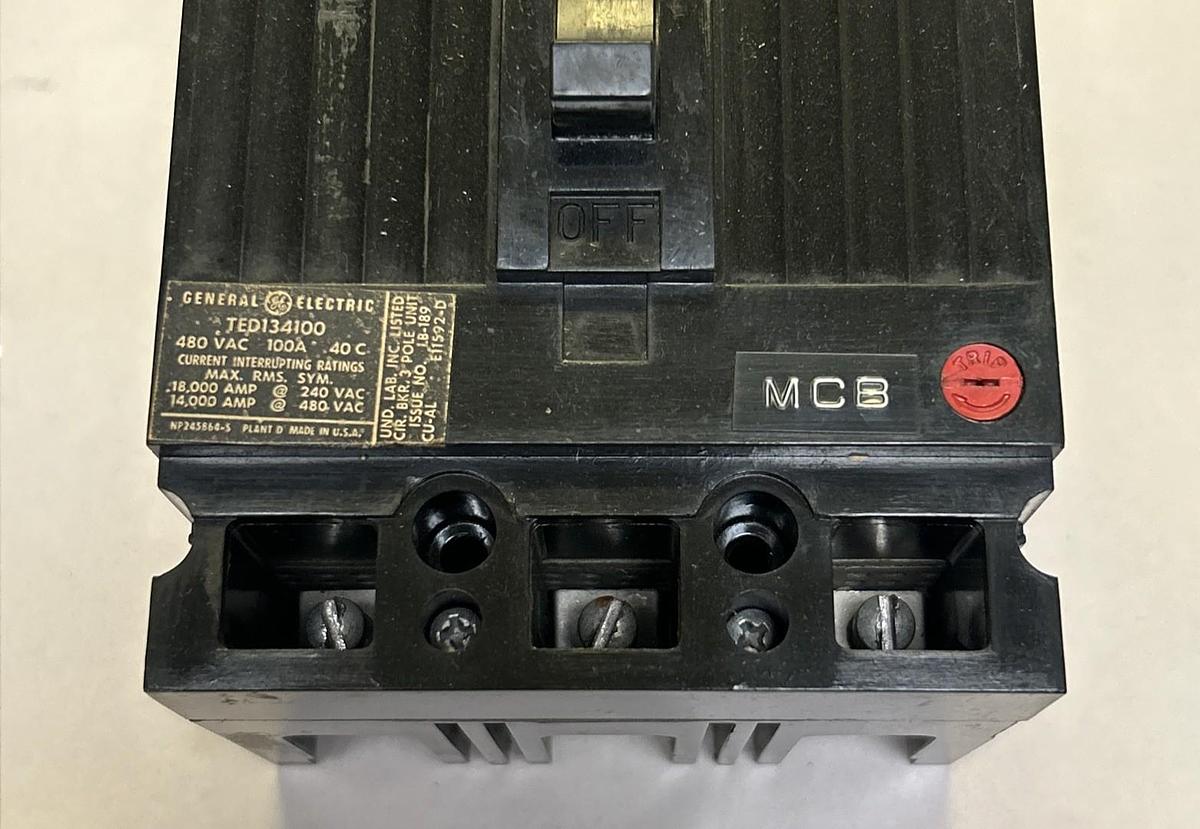 Used GENERAL ELECTRIC,TED134100,CIRCUIT BREAKER 100A 480V 3P