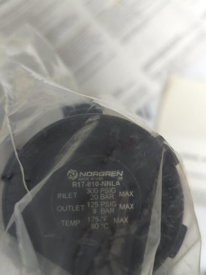 NORGREN,R17-810-NNLA,1 INCH PTF REGULATOR NOS