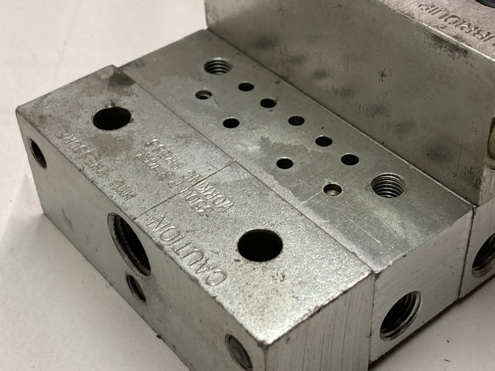 Used Lubriquip,4312425,Block Valve Manifold MSP-10T MSP-5T 3500 PSI Max