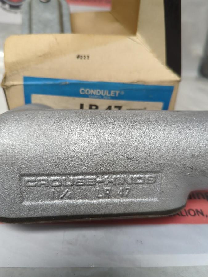 CROUSE-HINDS,LR 47,CONDUIT OUTLET BODY 1-1/4 INCH WITH COVER BOX OF 2 NOS