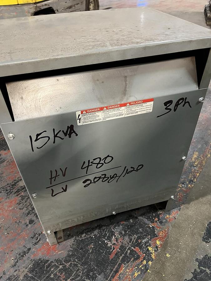 Used SQUARE D,15T3H,TRANSFORMER 15KVA TRANSFORMER H.V. 480 L.V. 208Y/120V