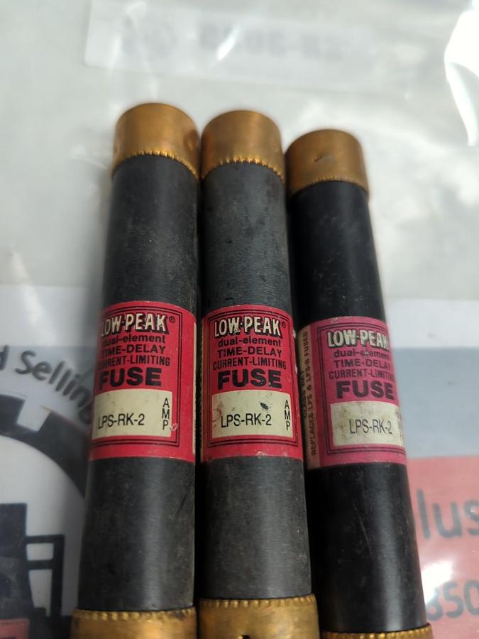 Used COOPER BUSSMANN,LPS-RK-2,LOW-PEAK 2 AMP FUSE LOT OF 2 PRE-OWNED