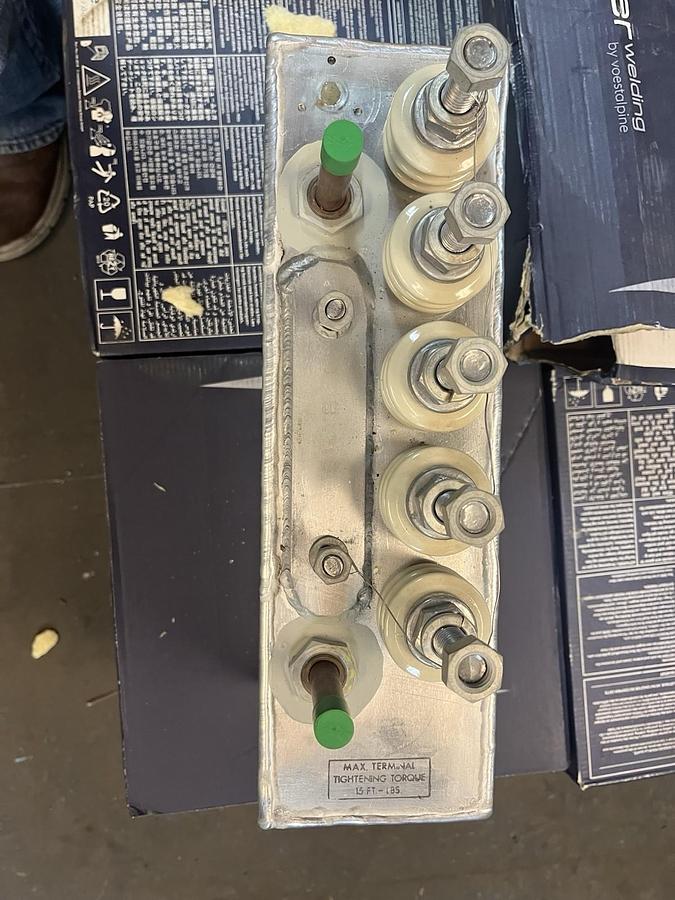 GE,19L622KH1,CAPACITOR 300 KVAR 400V 1PH