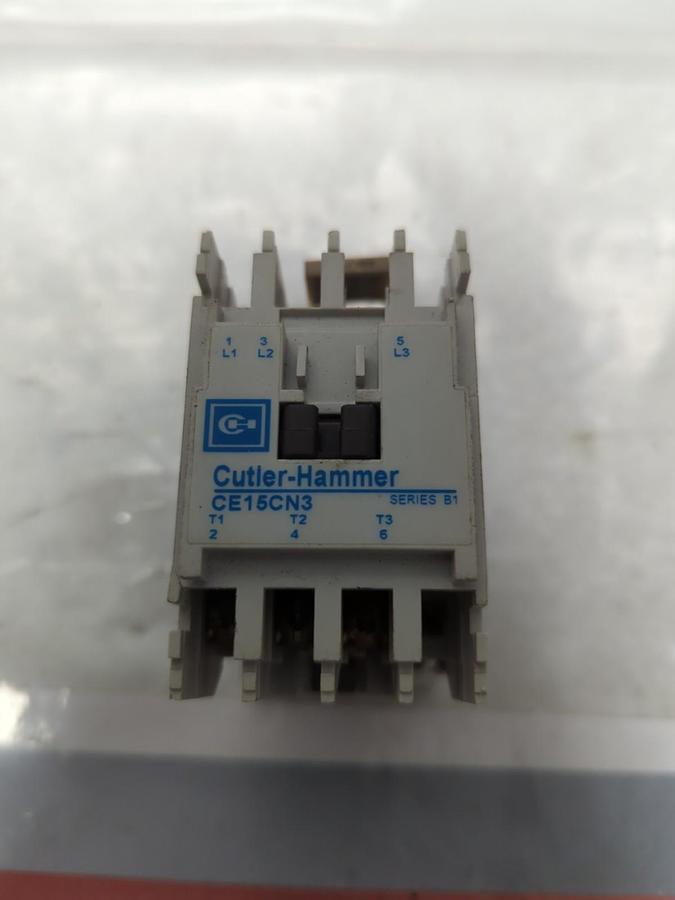 Used CUTLER HAMMER,CE15CN3,CONTACTOR 3-POLE 120 AMP 600V PRE-OWNED