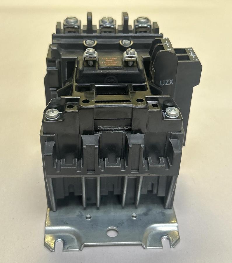 Used ALLEN BRADLEY,40410-374-52-3236,CONTACTOR 3POLE 110/115/120V