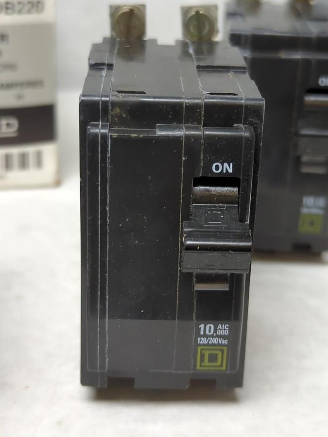 SQUARE D,QOB220,CIRCUIT BREAKERS 20 AMP 2-POLE 120/250V 50/60 HZ PACK OF 5 NEW