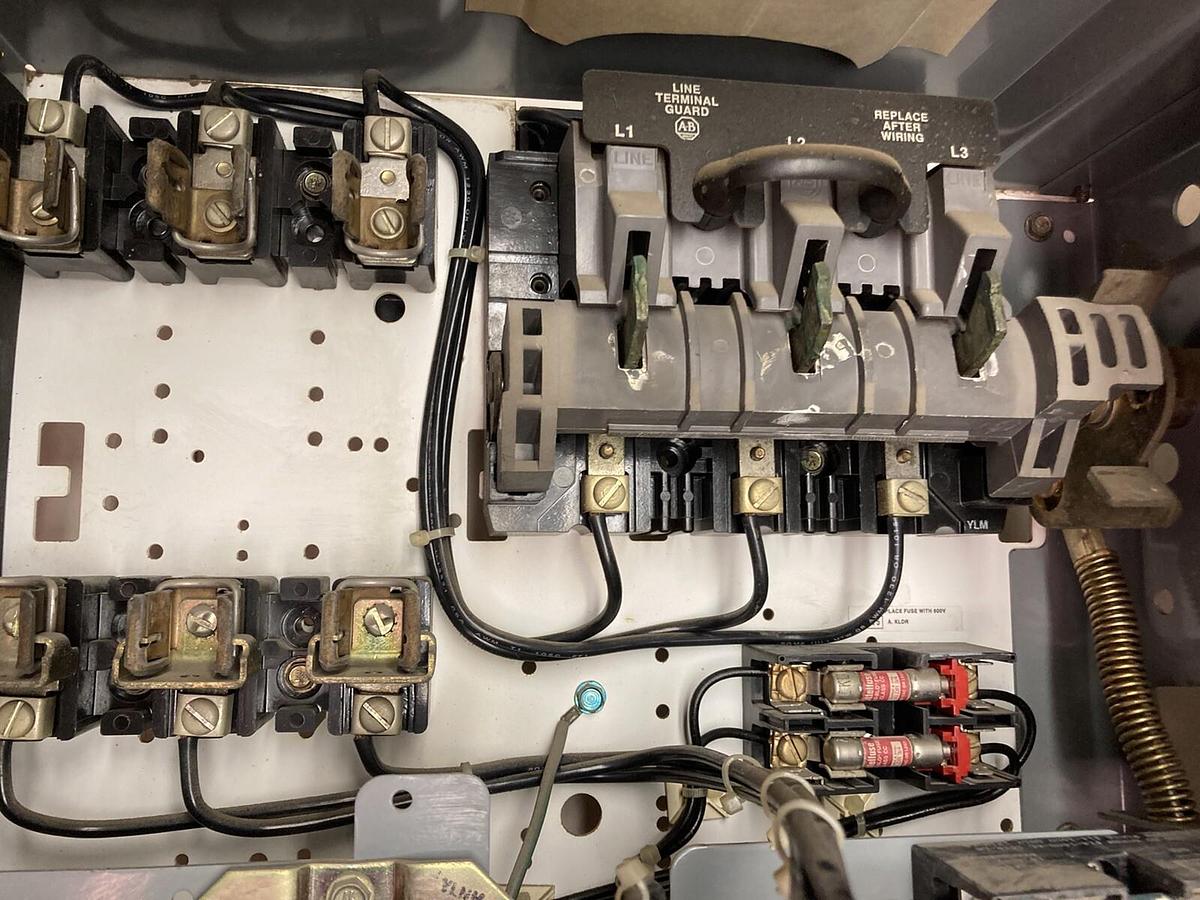 Used Allen-Bradley,2106B,Size 1 MCC 20 Inch Reversing Starter Feeder Bucket