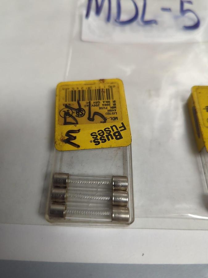 COOPER BUSSMANN,MDL-5,5 AMP FUSE LOT OF 4 NOS