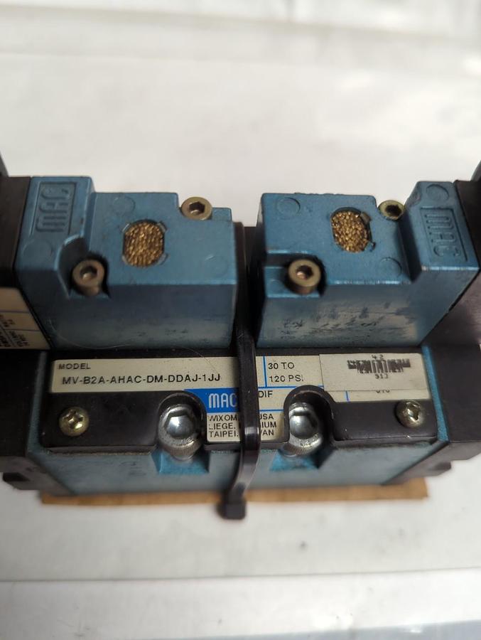 Used MAC VALVES,MV-B2A-AHAC-DM-DDAJ-1JJ,SOLENOID VALVE 30-120PSI PRE-OWNED